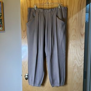 Eileen Fisher XL Taupe elastic pull on Tencel pant pleated front & tapered ankle